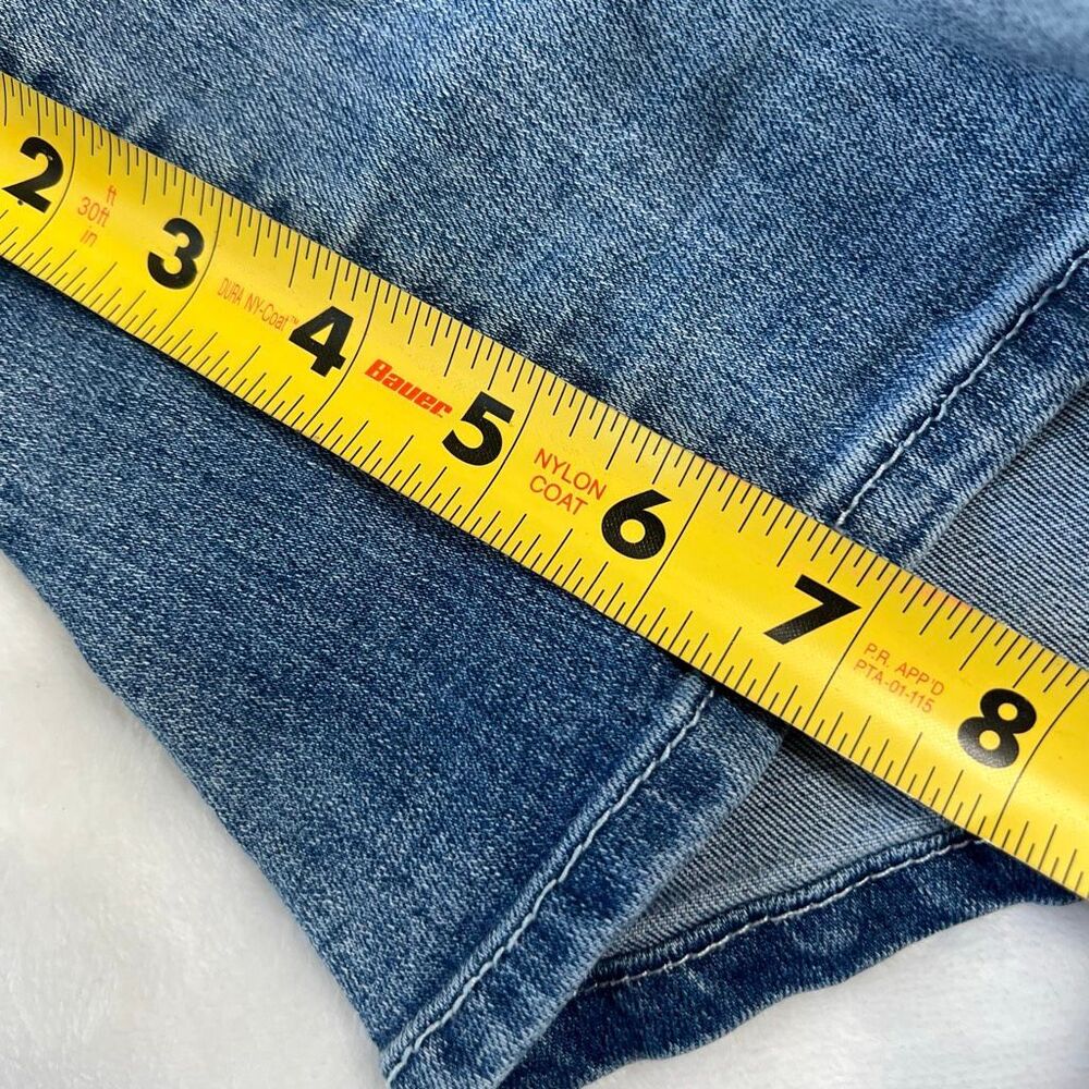 Wit & Wisdom Bermuda Shorts 4 Women - Picture 8 of 8